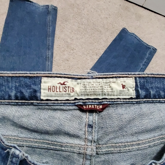 Hollister stretch Jeans size 1R - Picture 2 of 4